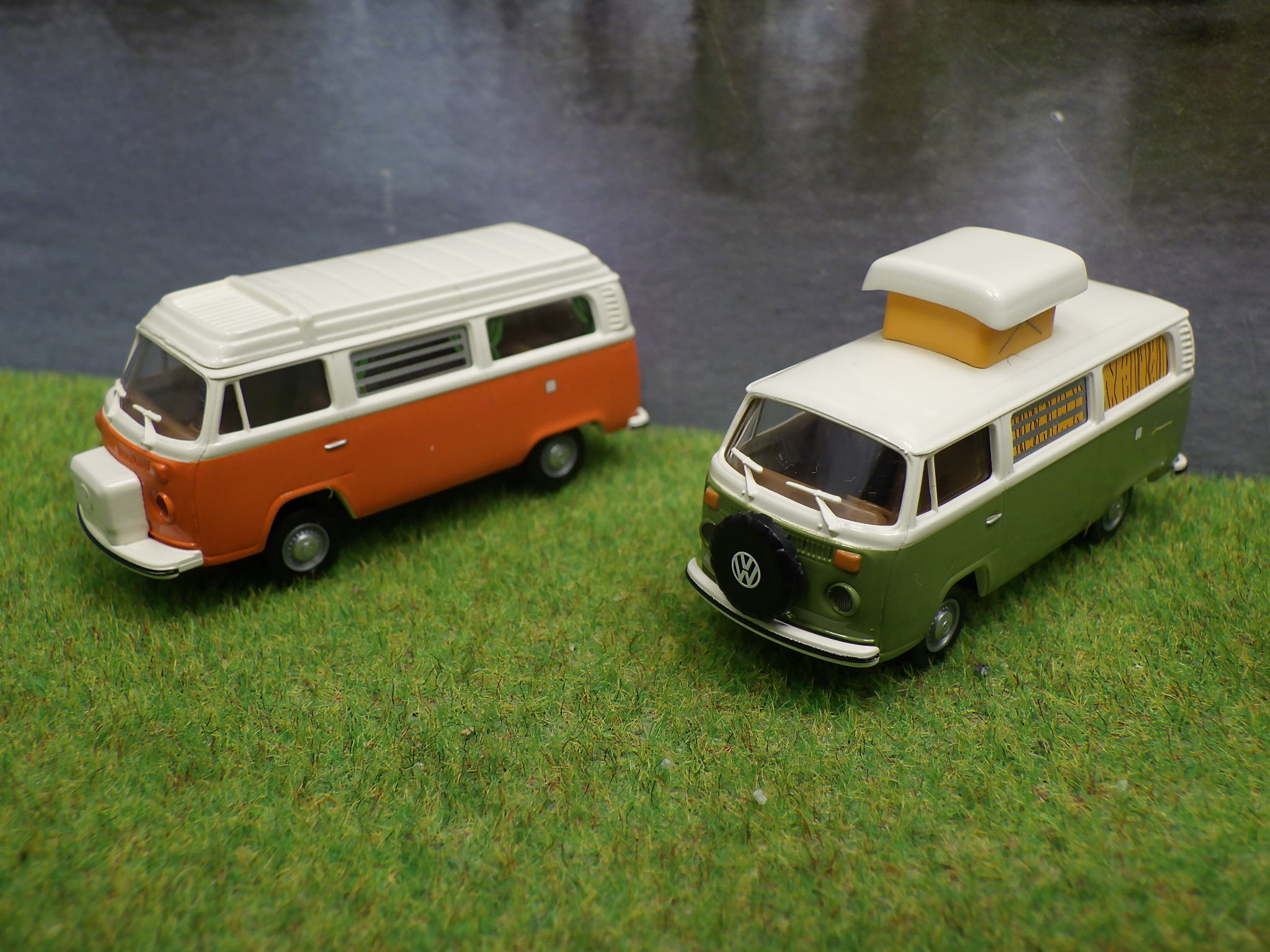 Brekina H0 verschiedene Wohnmobile und Transporter  Produktbild 3