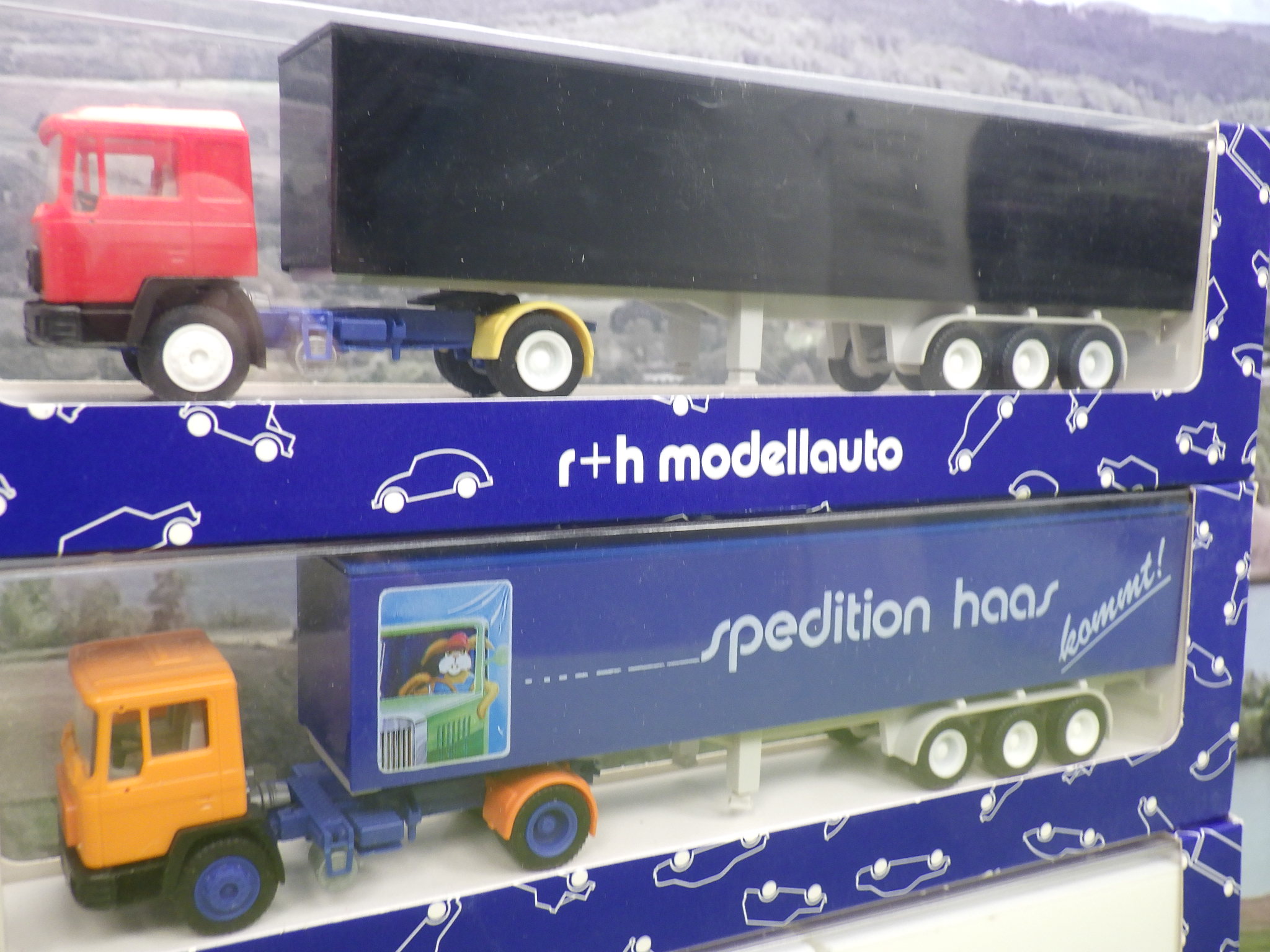 R+H H0 2 Sattelzüge 2 Lastzüge in OVP Produktbild 2
