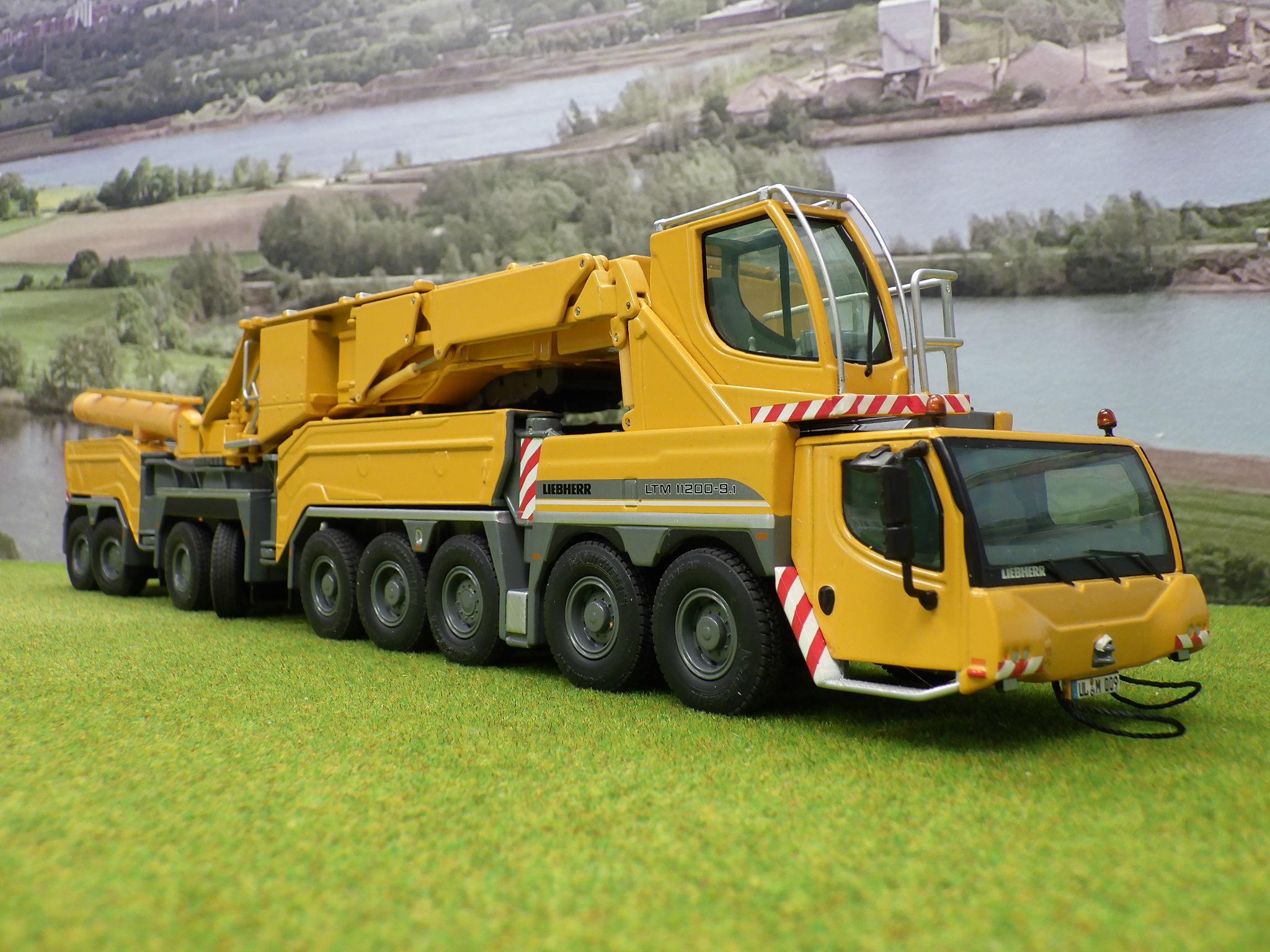 Liebherr LTM 11200-9.1 Mobilkran in OVP Produktbild 8