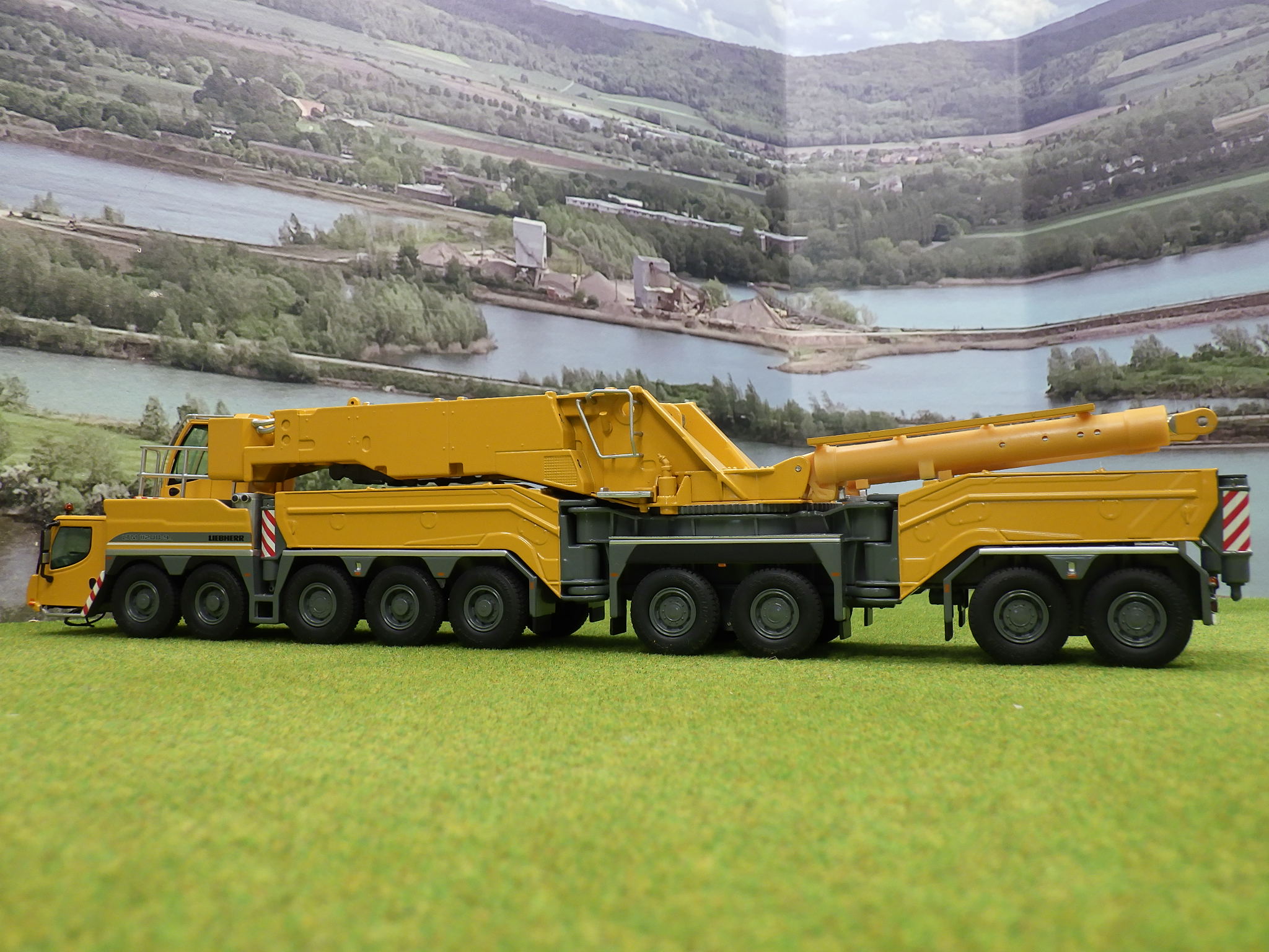 Liebherr LTM 11200-9.1 Mobilkran in OVP Produktbild 10