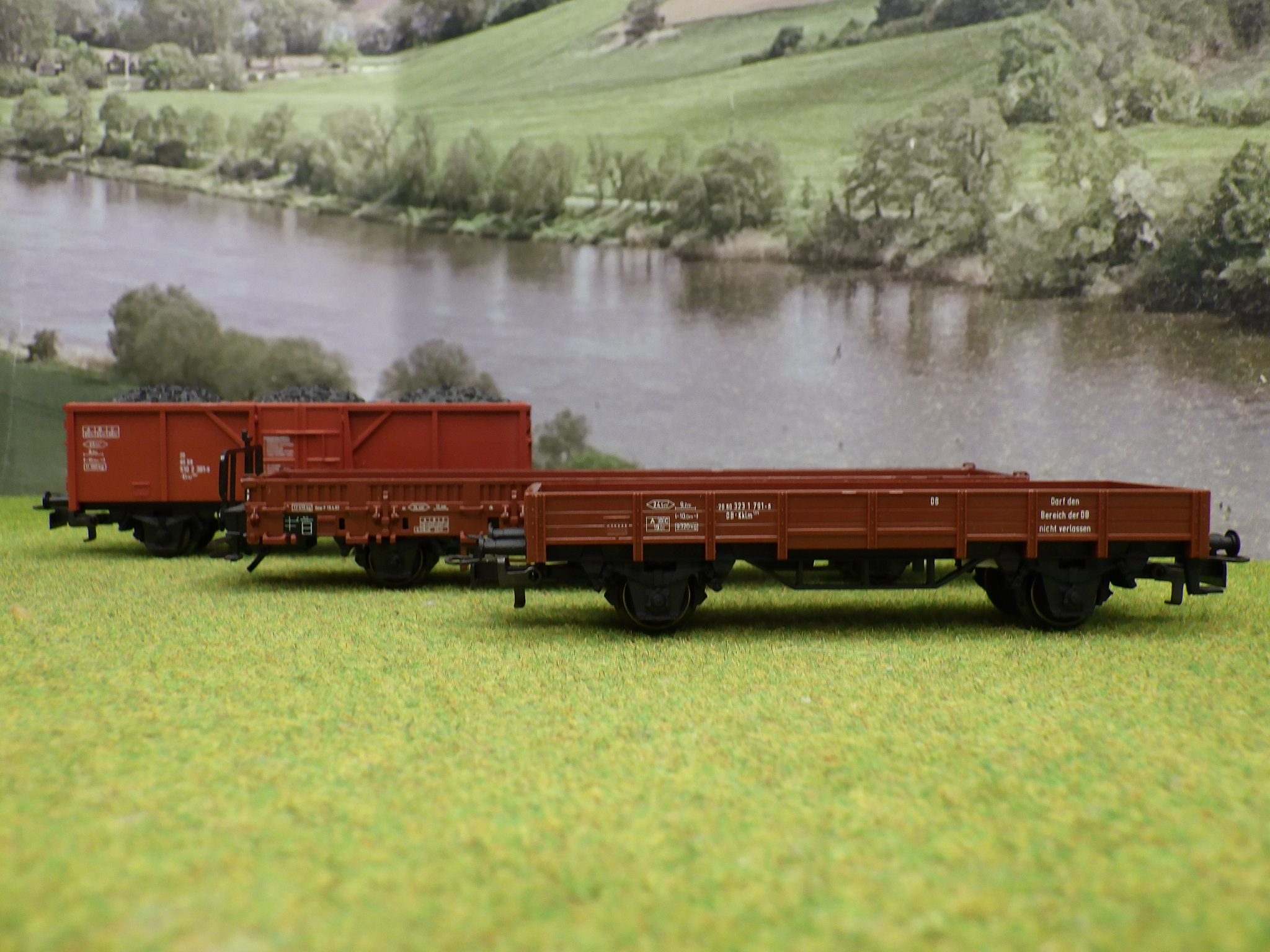 Märklin H0 2 Niederbordwagen 1 Hochbordwagen Produktbild 2