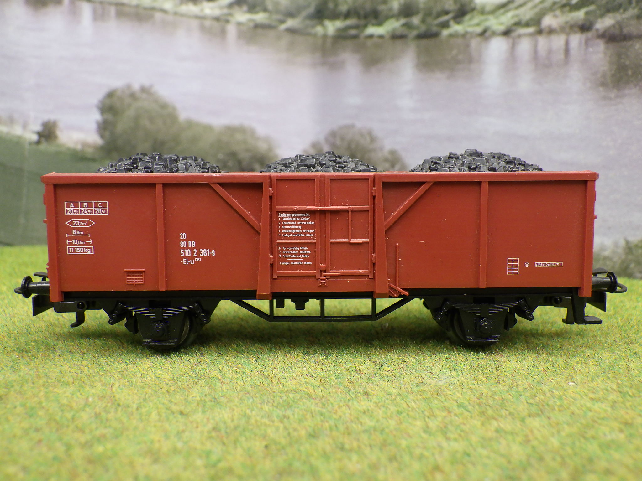 Märklin H0 2 Niederbordwagen 1 Hochbordwagen Produktbild 4